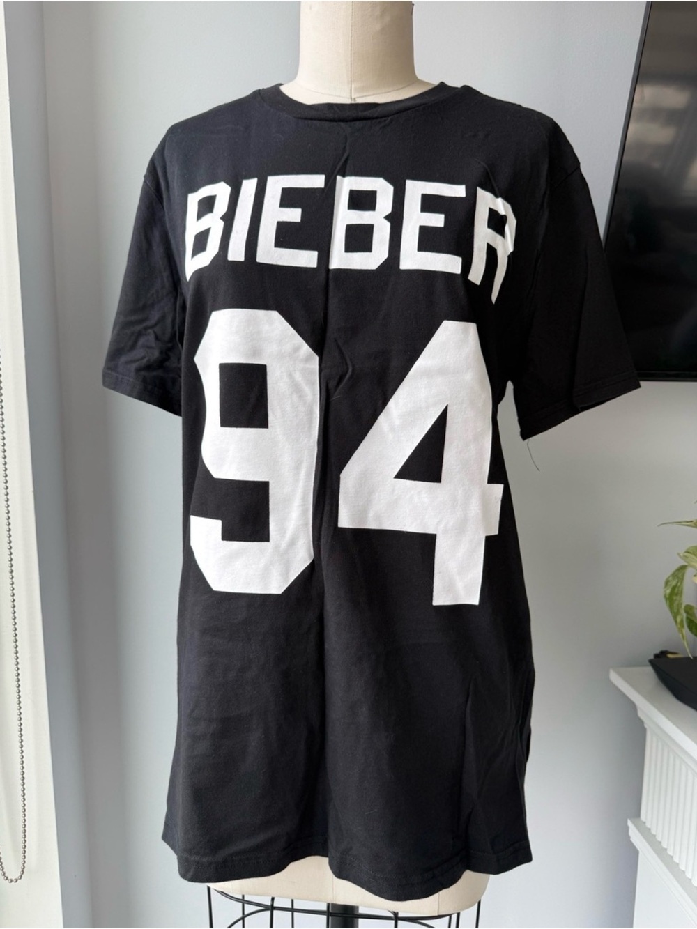 Justin Bieber 2016 'BIEBER 94' Graphic tee